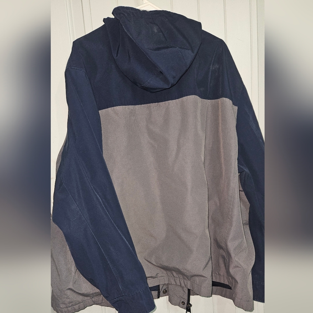 Levi's Hooded Jacket - Picture 8 of 9